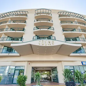 https://central-cosmo-apartments.queenslandhotels.net